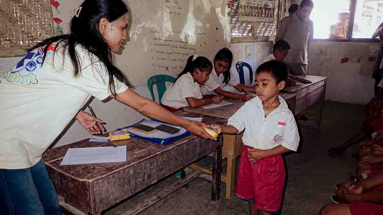 Prevention and Community Healthcare in Rural Indonesia Community health workers providing early care, prevention education and rural health infrastructure in East Sumba villages