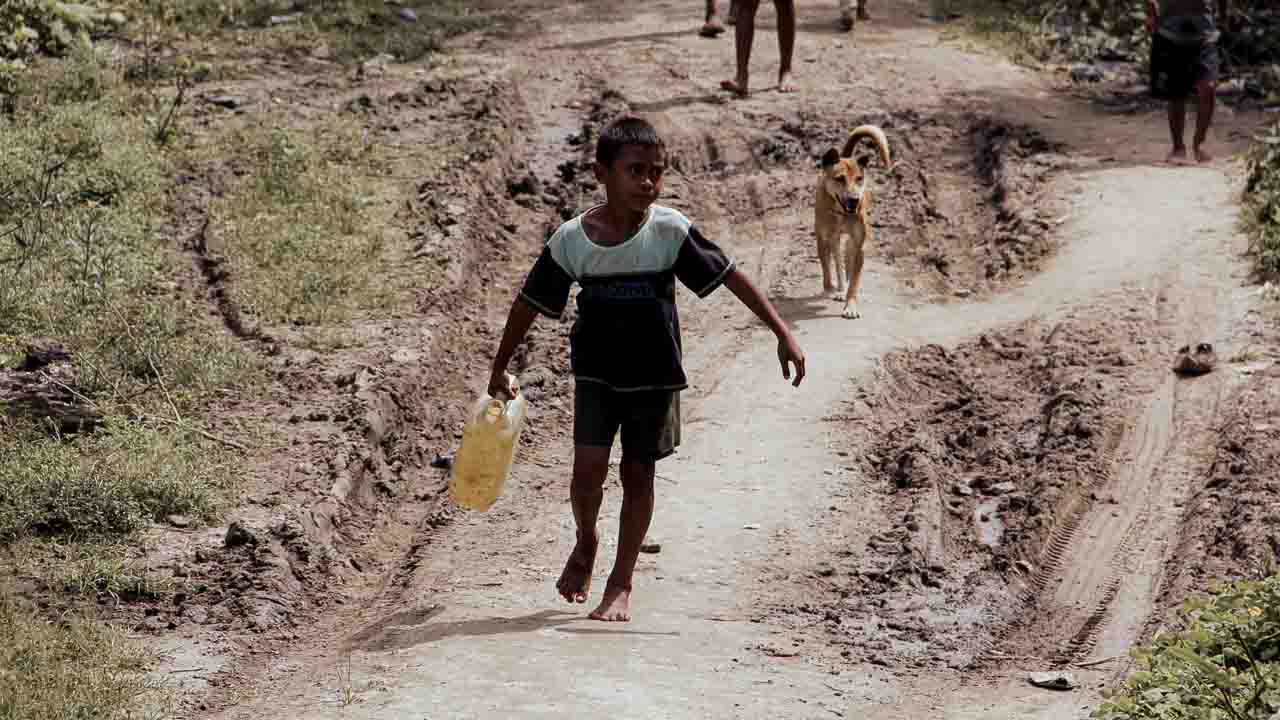 Leptospirosis Exposure in Rural East Indonesia Gallery of rural East Indonesia showing unsafe water, mud, barefoot exposure, and environmental leptospirosis risk
