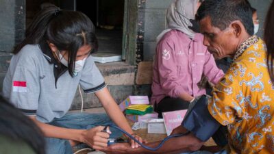 medical outreach madutolung east sumba