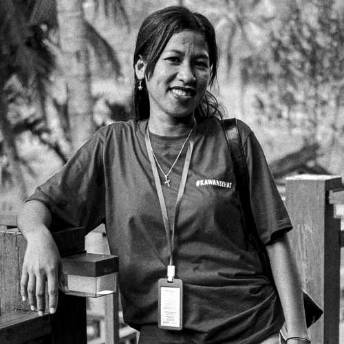 Desianti Dembi Tamar — Kawan Sehat Health Agent in Mbatakapidu, East Sumba Desianti Dembi Tamar