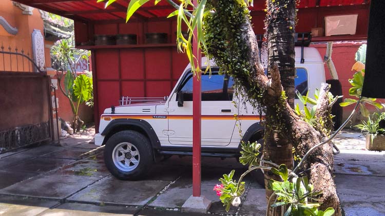 Notre Suzuki Jimny Katana de 1983, préparée pour les routes et les pistes de Sumba