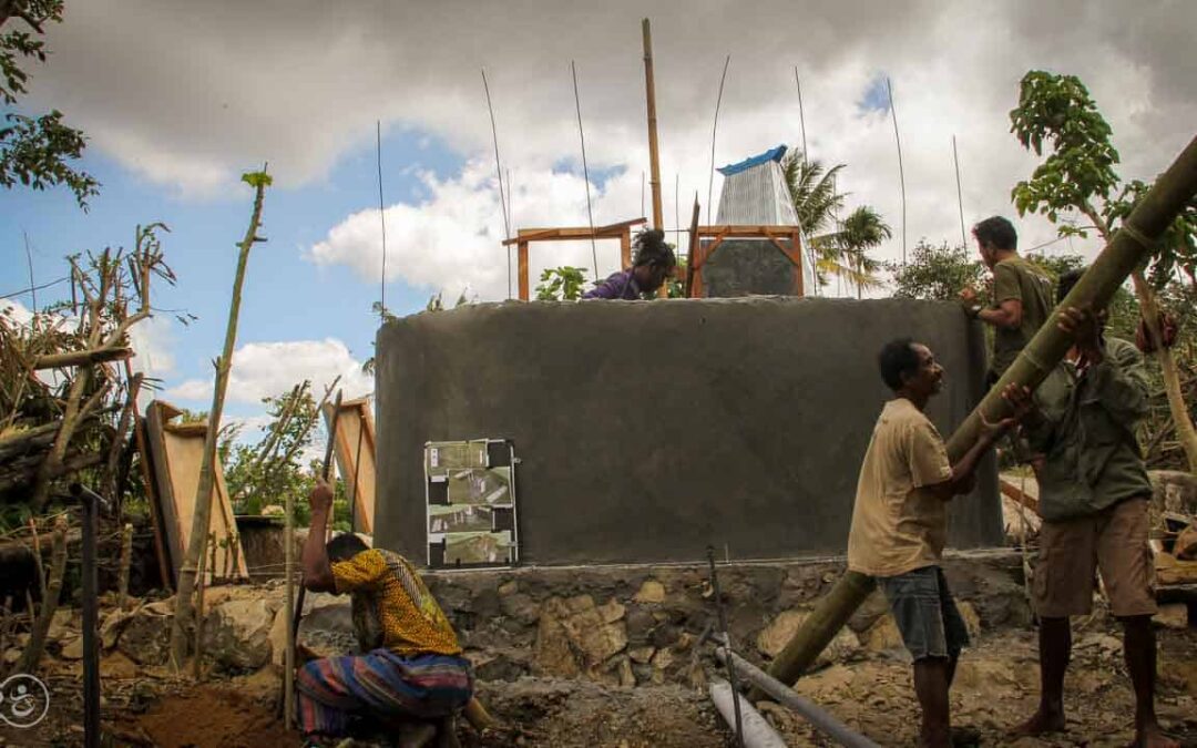 Water connections on the Mbinudita site also means building sanitary facilities for 2,500 people.