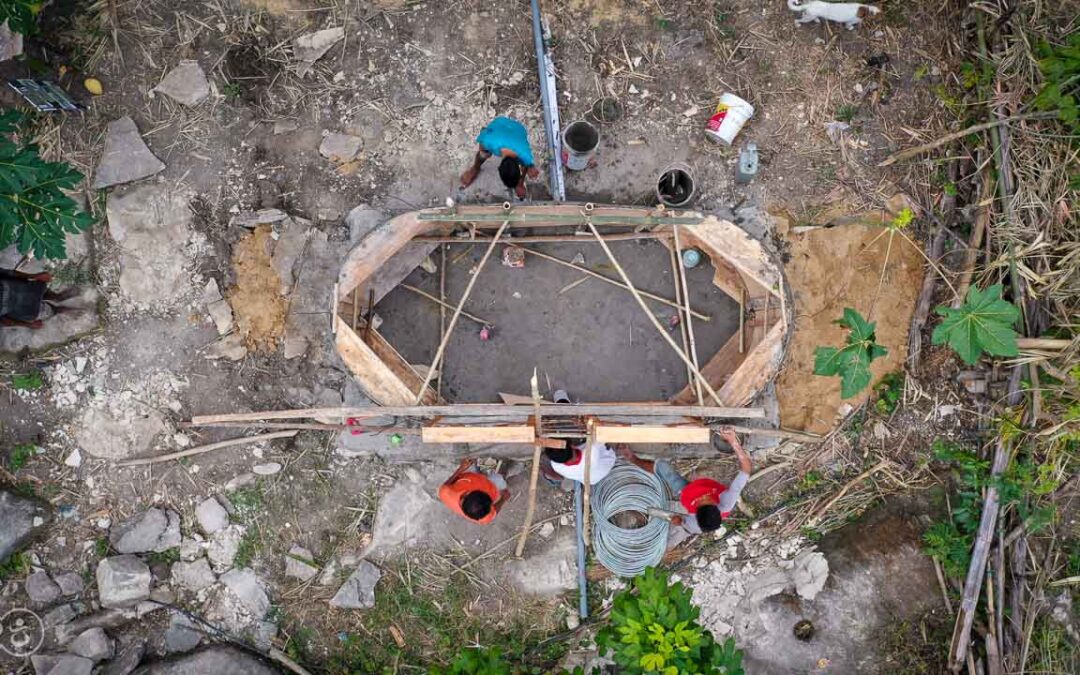 Water connections on the Mbinudita site also means building sanitary facilities for 2,500 people.