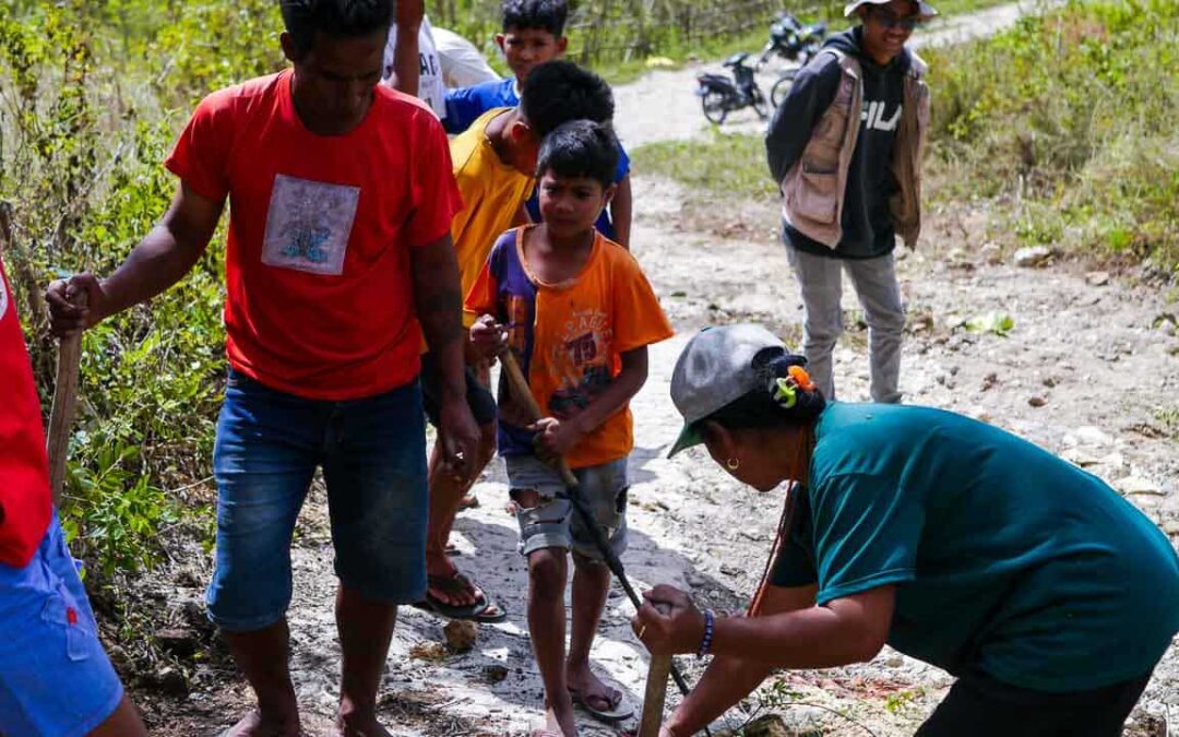 Repair of access to Laindatang village