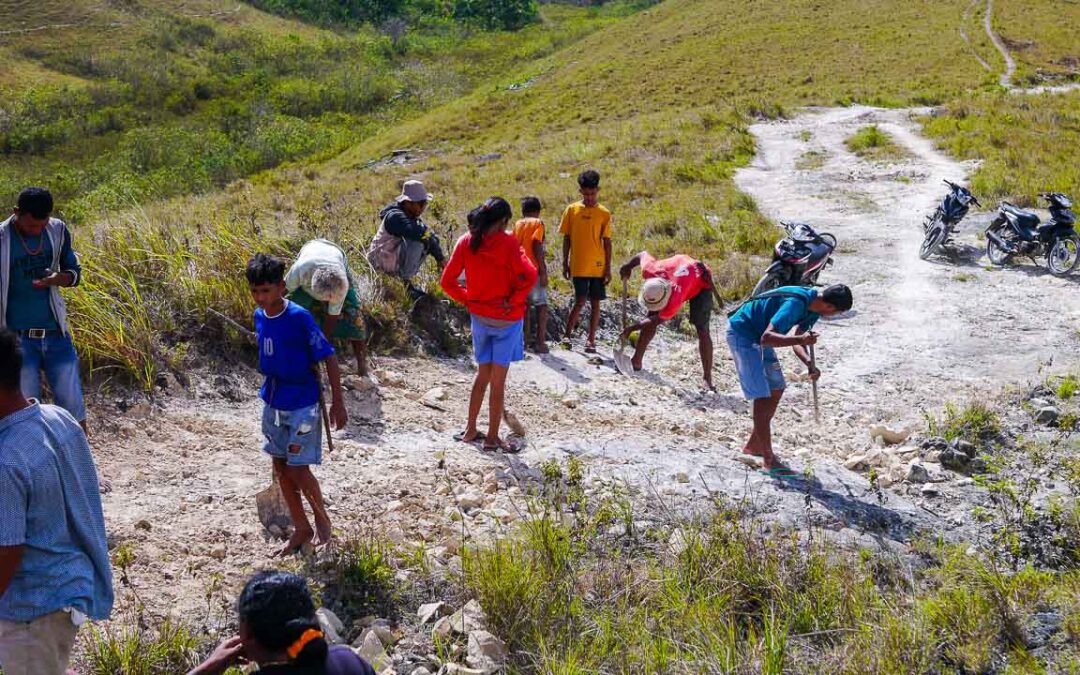 Repair of access to Laindatang village