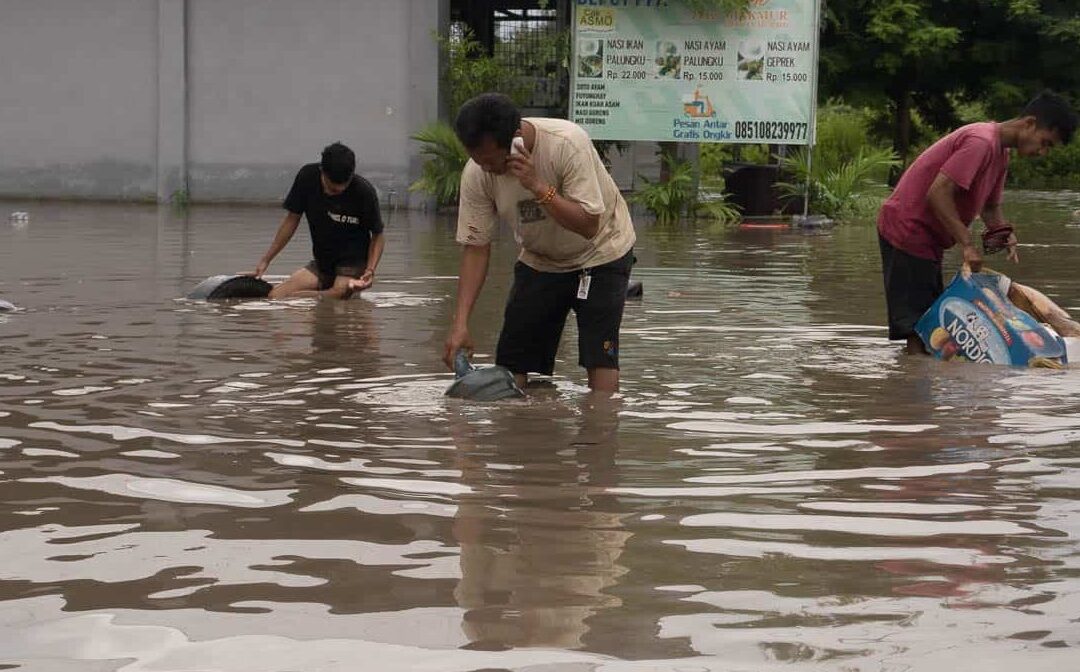 cropped-sumba-flooding-1280×720-26.jpg