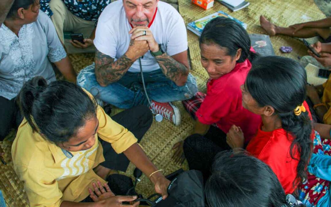 We assess the cases of patients cared for by health workers in the village of Mbinudita Sumba Timur