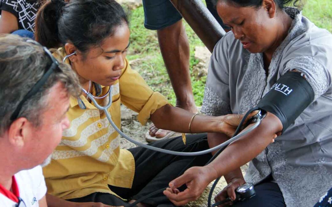 We assess the cases of patients cared for by health workers in the village of Mbinudita Sumba Timur