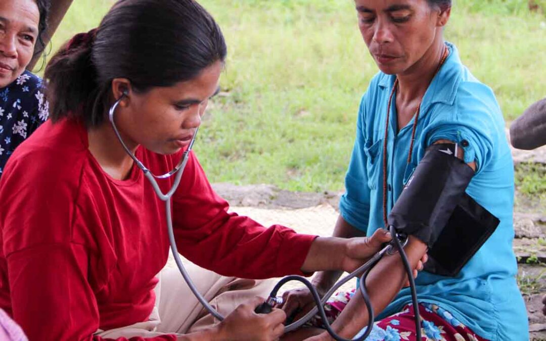 We assess the cases of patients cared for by health workers in the village of Mbinudita Sumba Timur