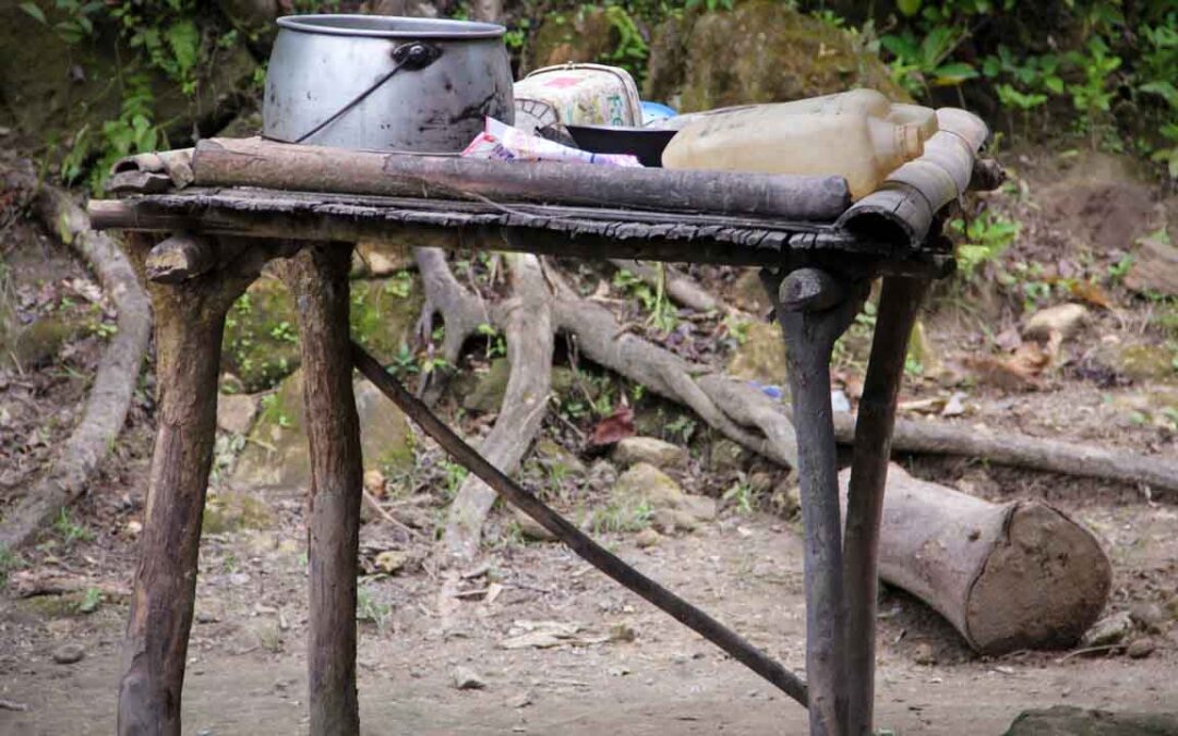 We assess the cases of patients cared for by health workers in the village of Kabanda Sumba Timur