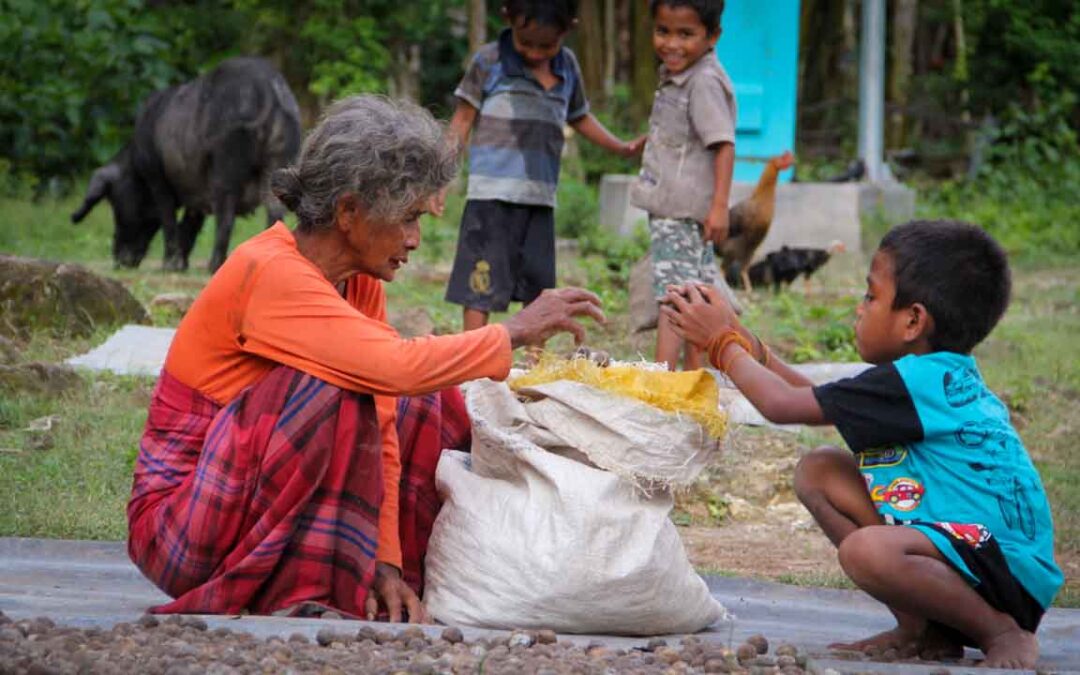 We assess the cases of patients cared for by health workers in the village of Kabanda Sumba Timur