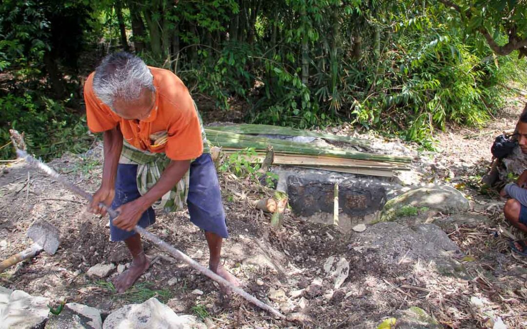 Construction of new sanitation facilities at Ritta, RT 05, Mbinudita Village, East Sumba